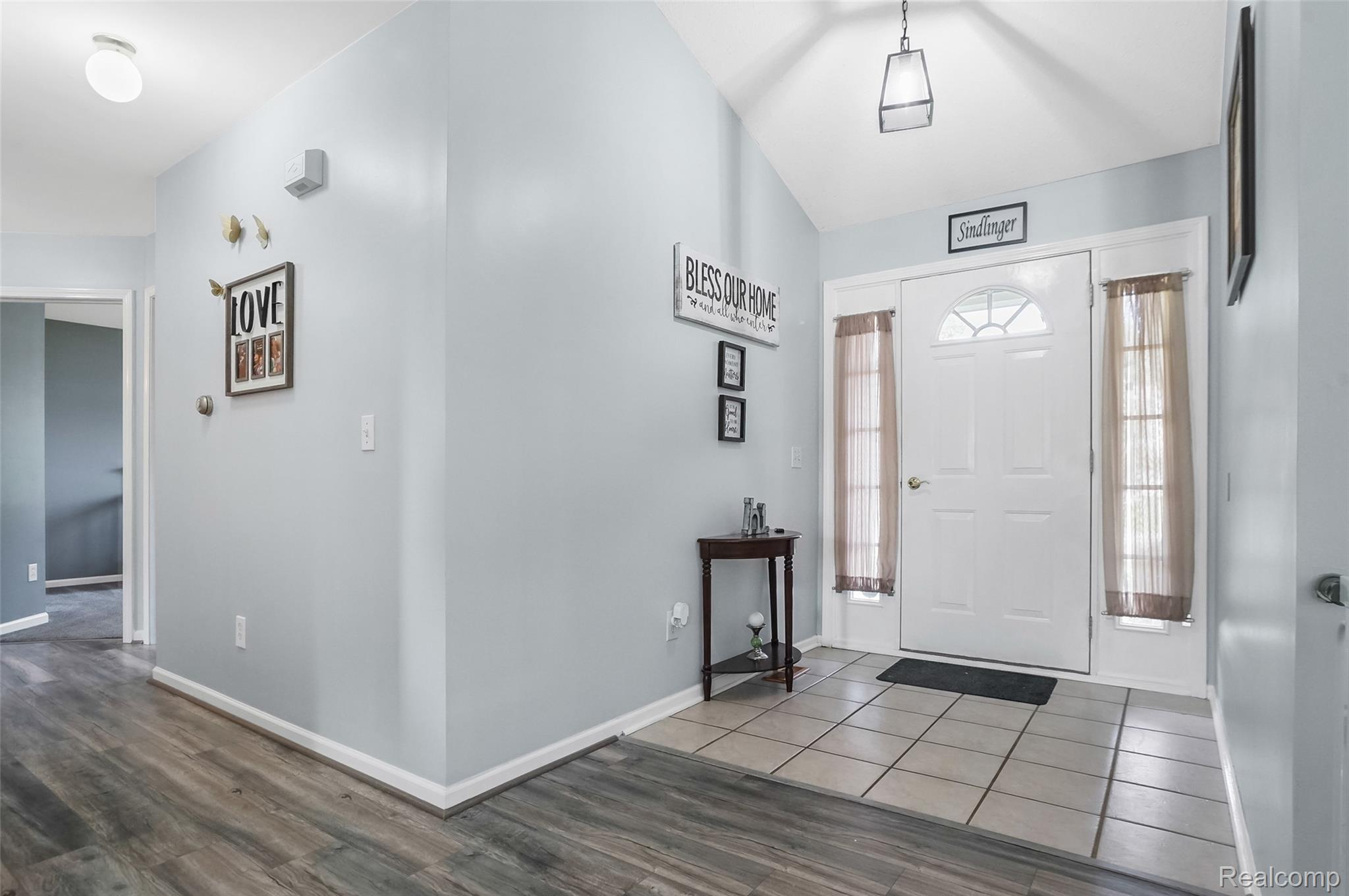 2905 Saddlebrook Court