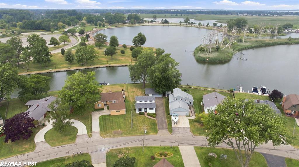 38127 Huron Pointe Dr. Drive