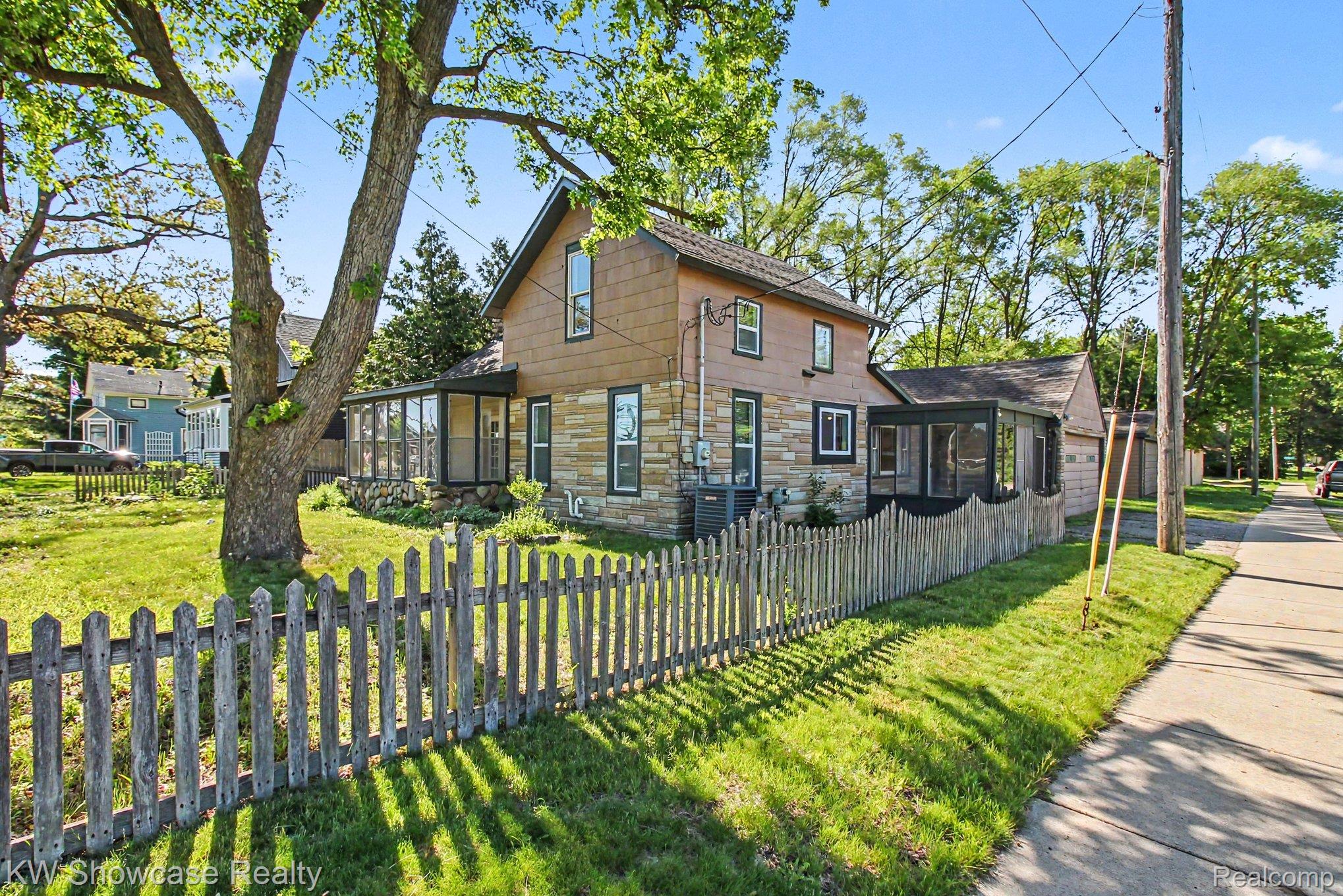 349 W Livingston Road