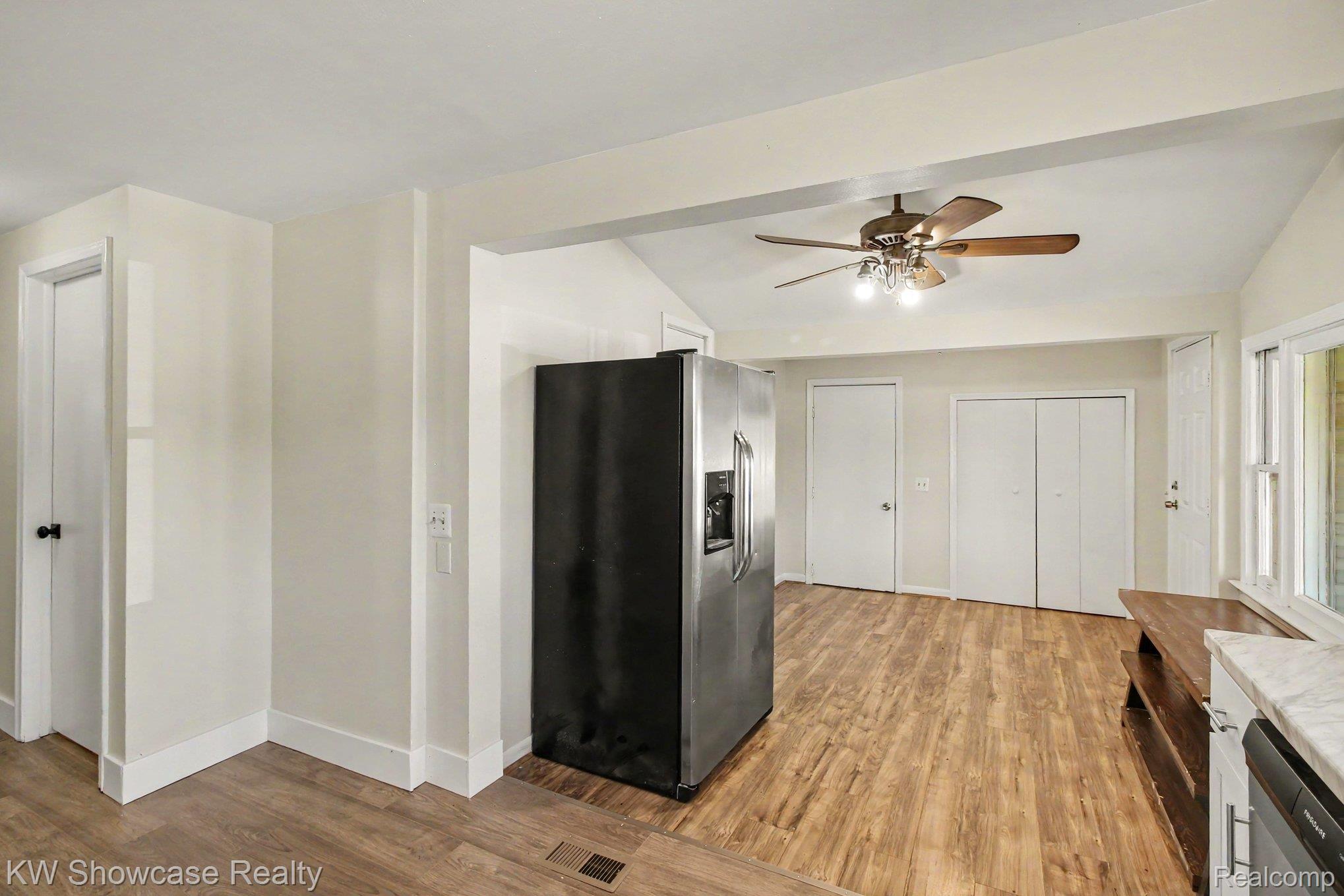 349 W Livingston Road