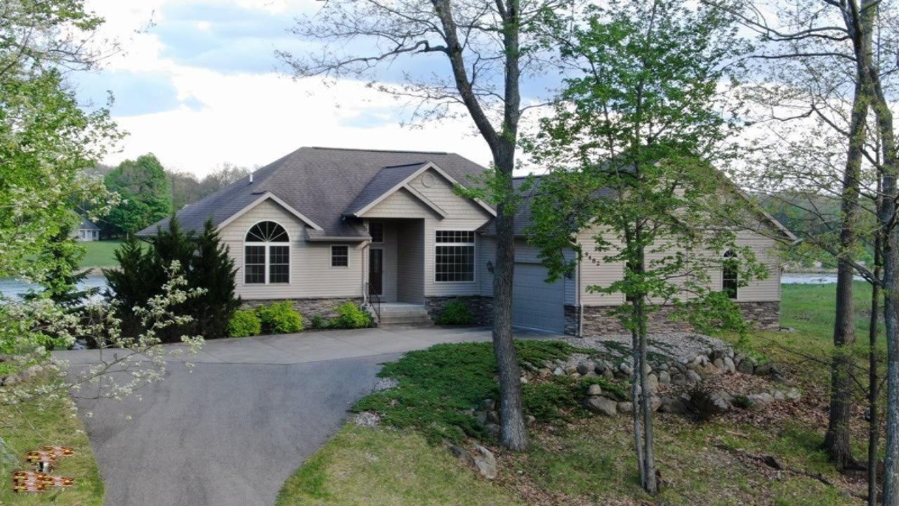 9482 Stonebridge
