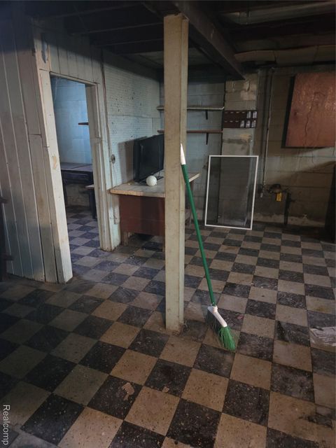 Tiny photo for 2138 Ridgemont Road, Grosse Pointe Woods City, MI 48236 (MLS # 20251042661)