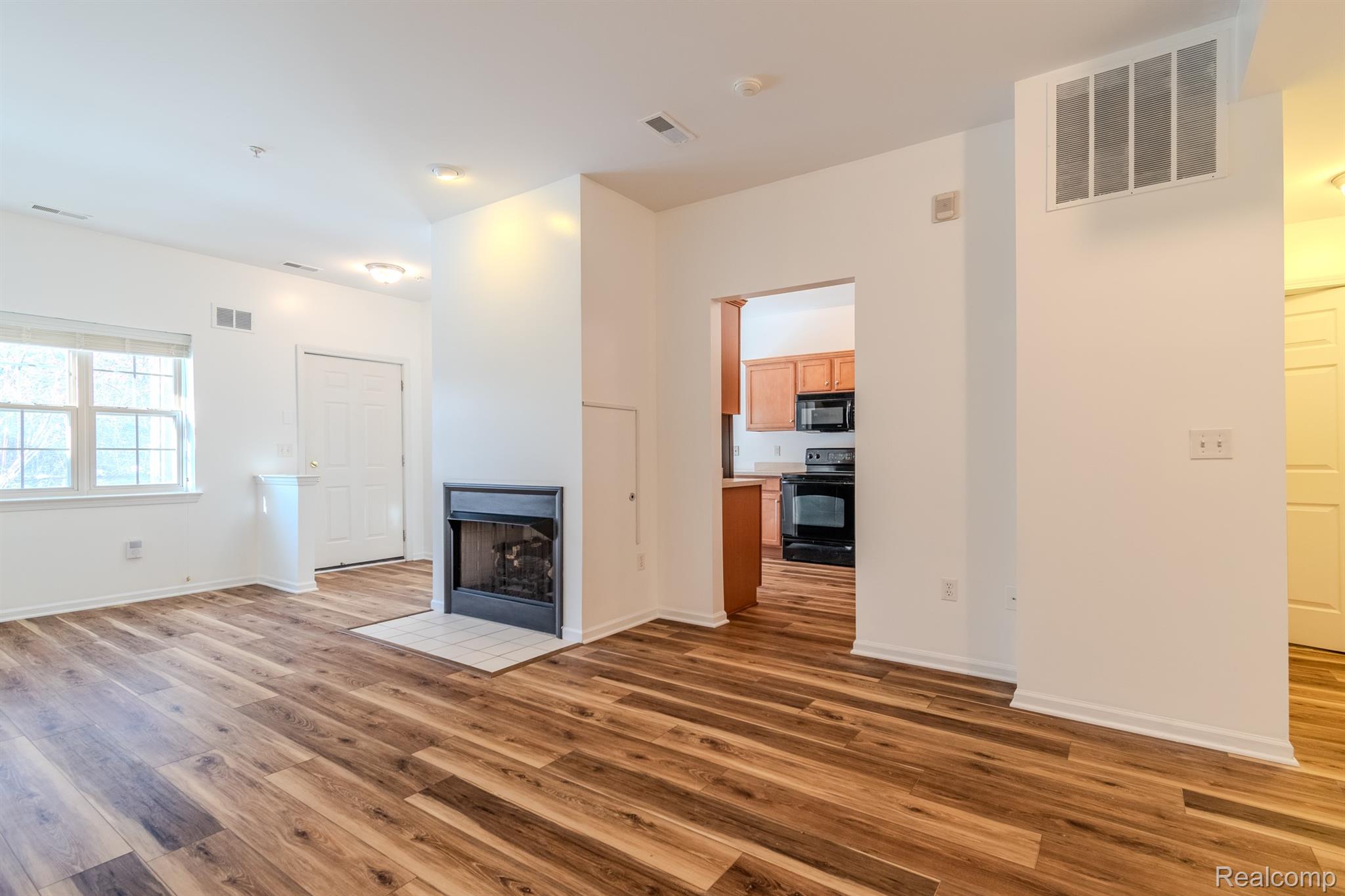 39696 Rockcrest Lane