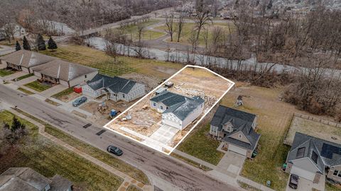 Tiny photo for 410 Canfield Street, Milan City, MI 48160 (MLS # 81026001825)