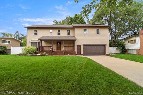 1895 Big Trail Road Commerce Charter Township MI 48390