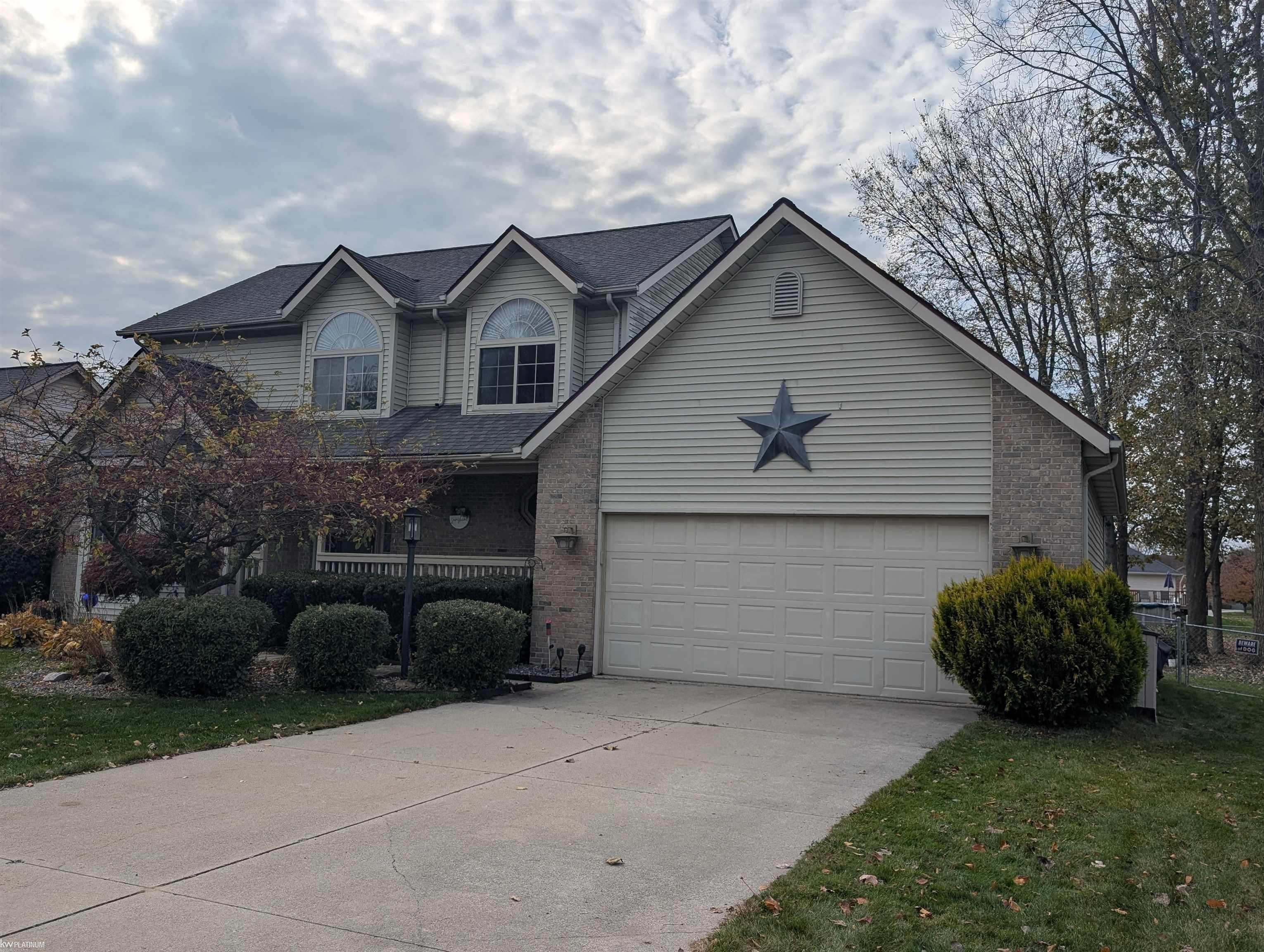 2881 Harwood Drive