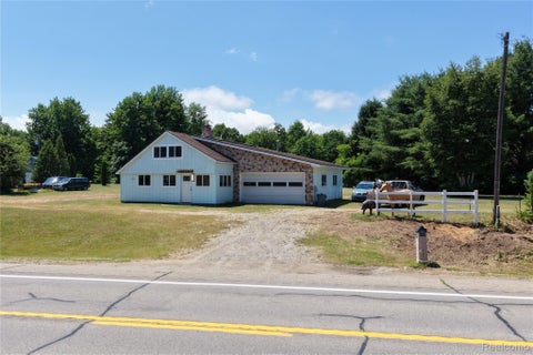 Photo for 2898A Lakeshore Road