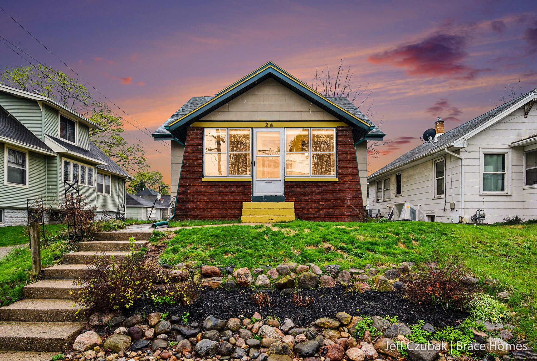 26 Burr Oak Street NW