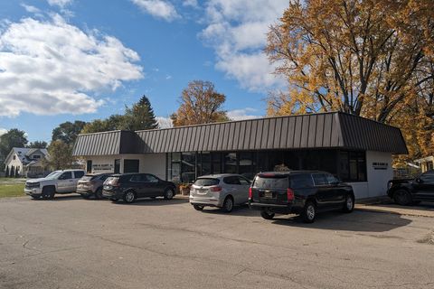 1553 Alpine Avenue NW Grand Rapids City MI 49504