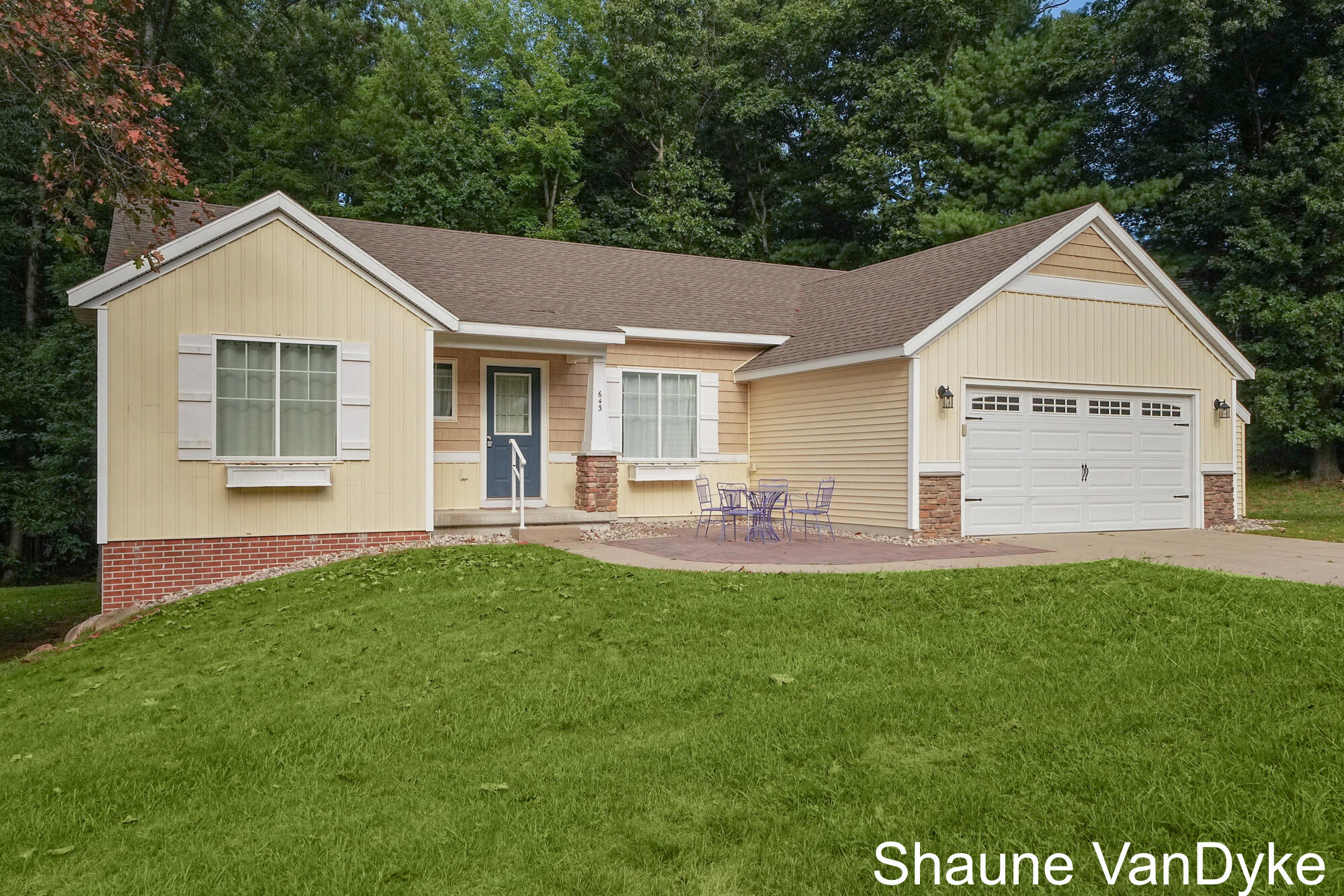 643 N River Hills Drive