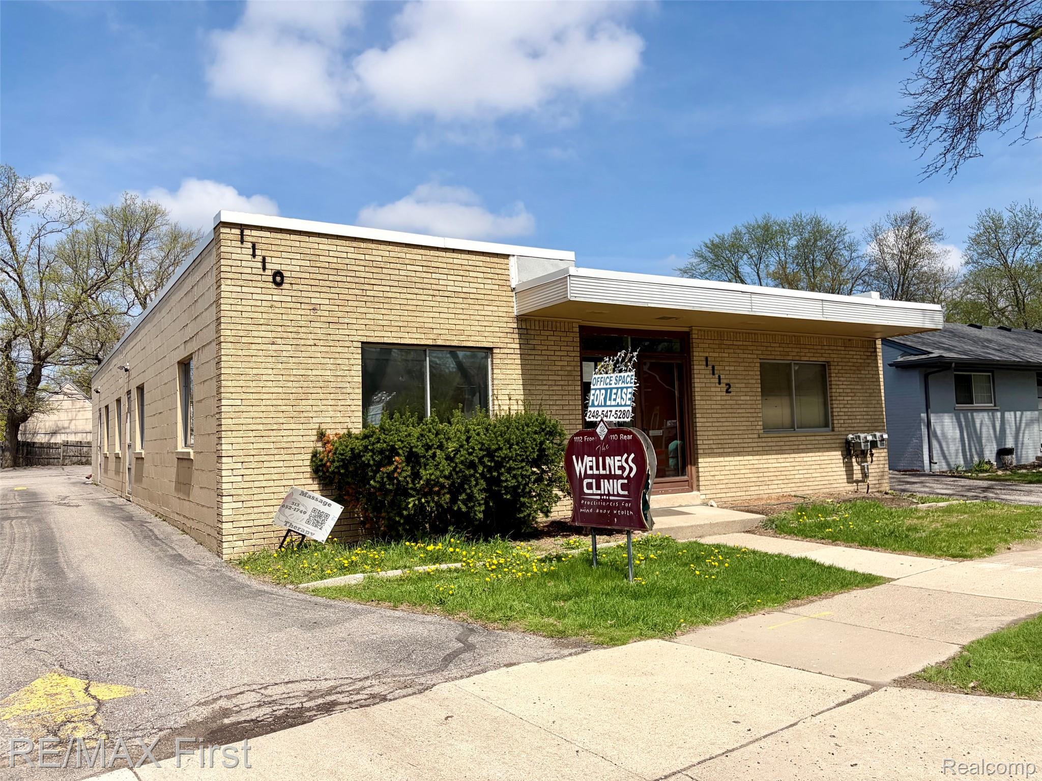 1112 Catalpa Drive