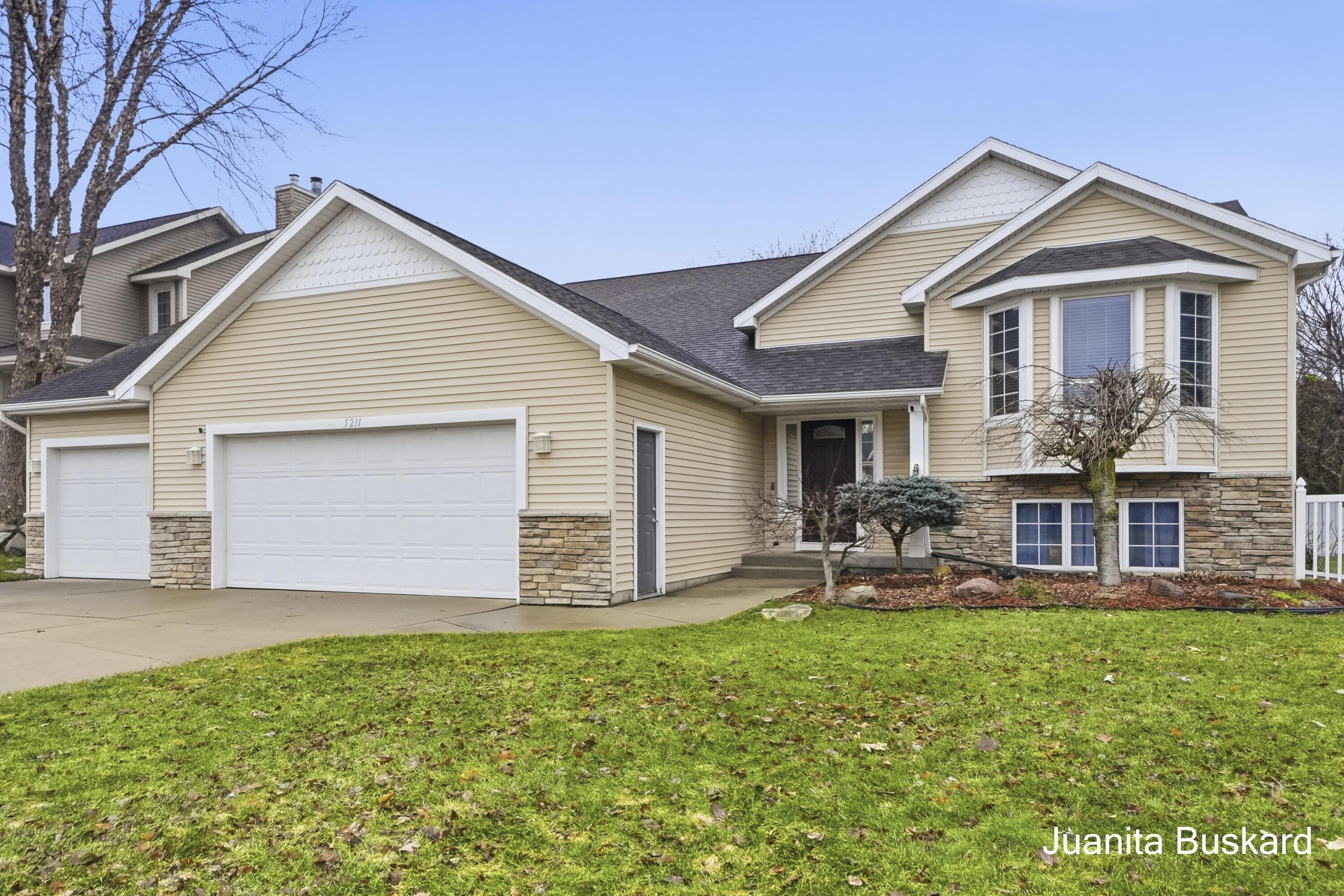 5211 Virginia Lane SW