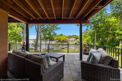 Tiny photo for 1739 Ridge Road, White Lake Charter Township, MI 48383 (MLS # 20251060982)