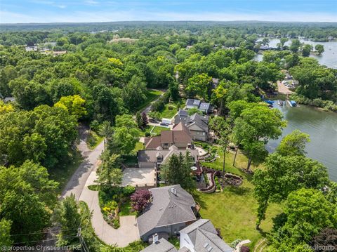 Tiny photo for 1739 Ridge Road, White Lake Charter Township, MI 48383 (MLS # 20251060982)