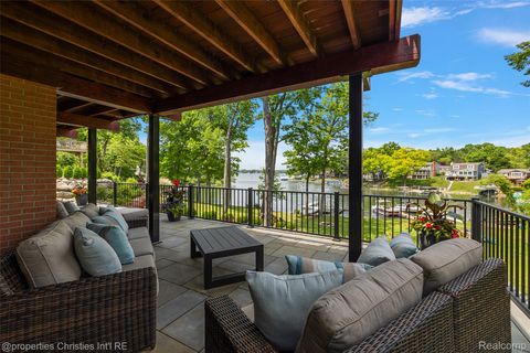 Tiny photo for 1739 Ridge Road, White Lake Charter Township, MI 48383 (MLS # 20251060982)