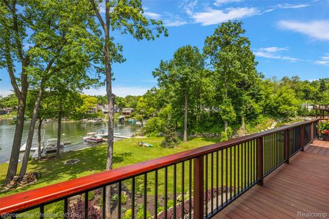 Tiny photo for 1739 Ridge Road, White Lake Charter Township, MI 48383 (MLS # 20251060982)