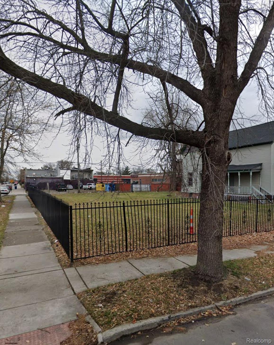 1706 Vinewood Street