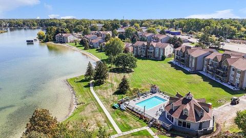 3412 Loon Lake Court Court Waterford Charter Township MI 48329