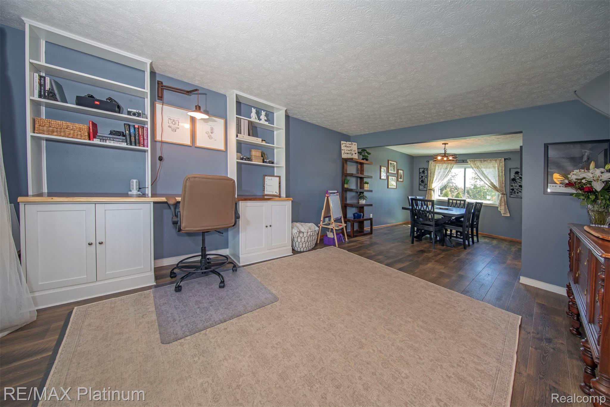 9633 Fairfax Drive W