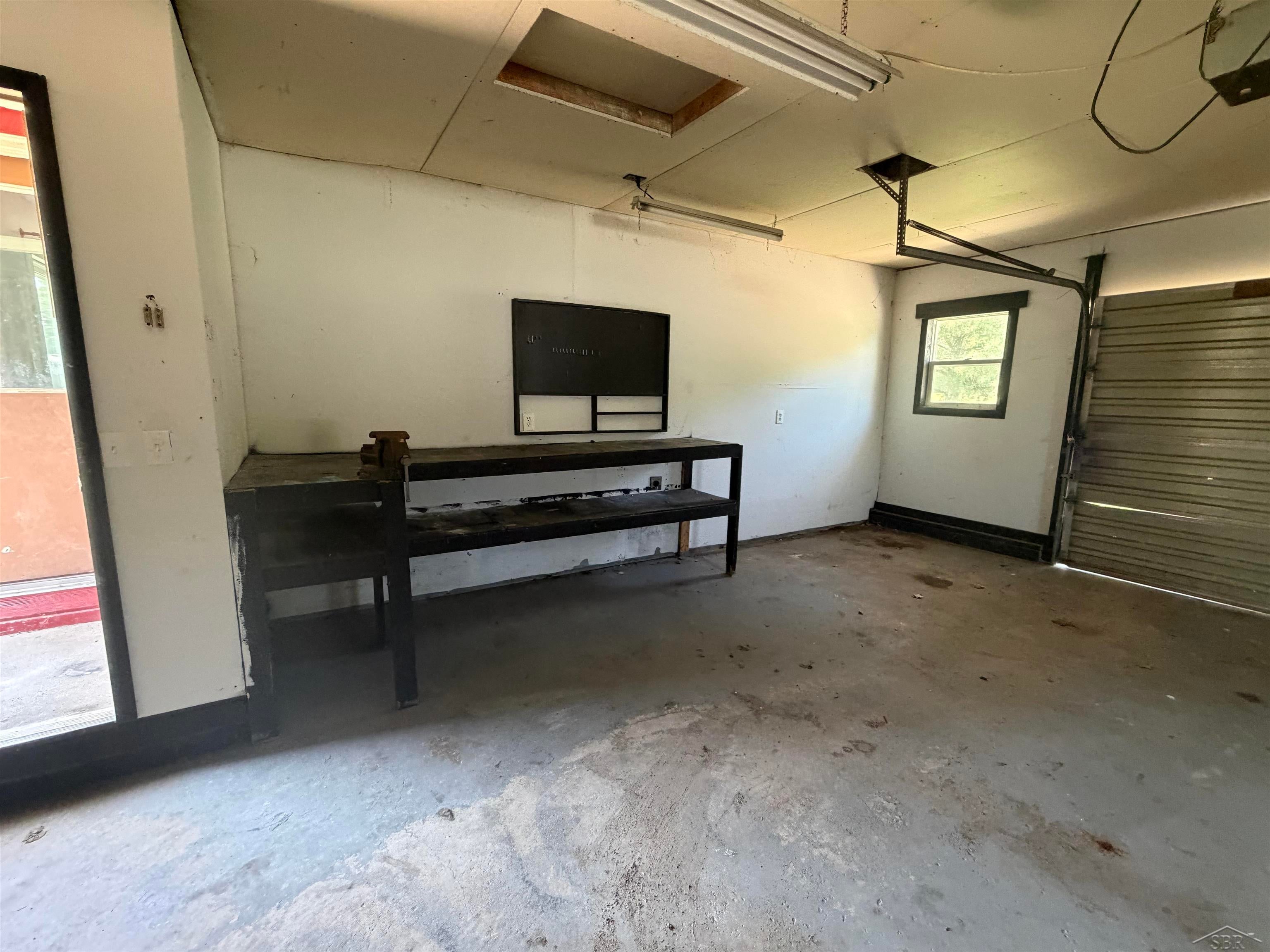 9881 Meadow Lane