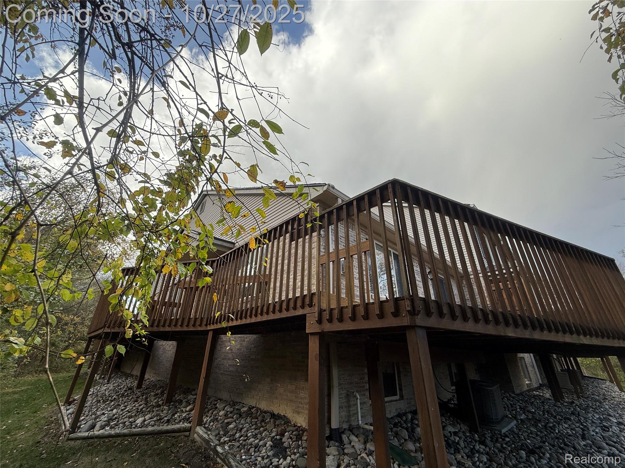 1023 Old Leake Court