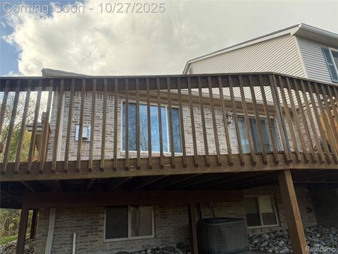 1023 Old Leake Court Holly Village MI 48442