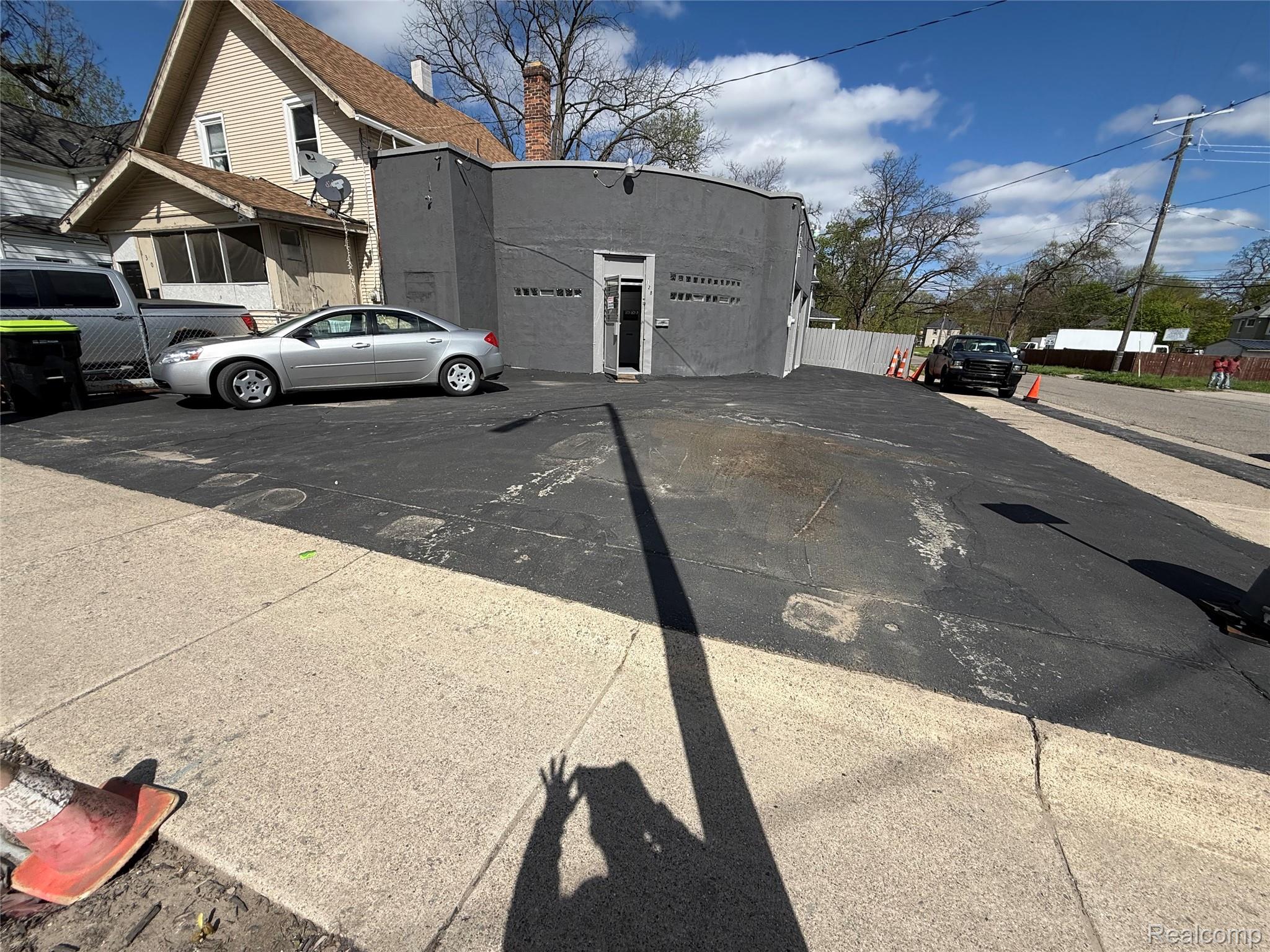 128 Baldwin Avenue