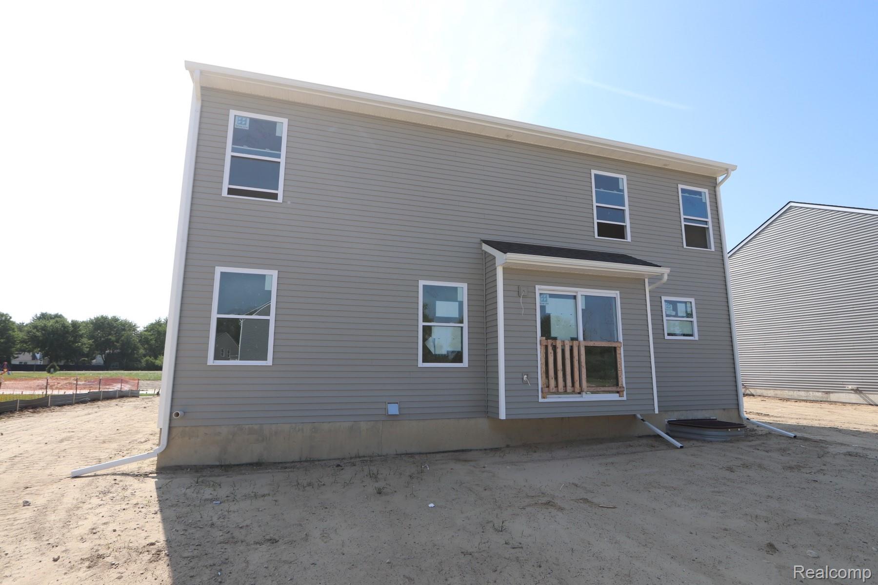 54375 HERON Circle