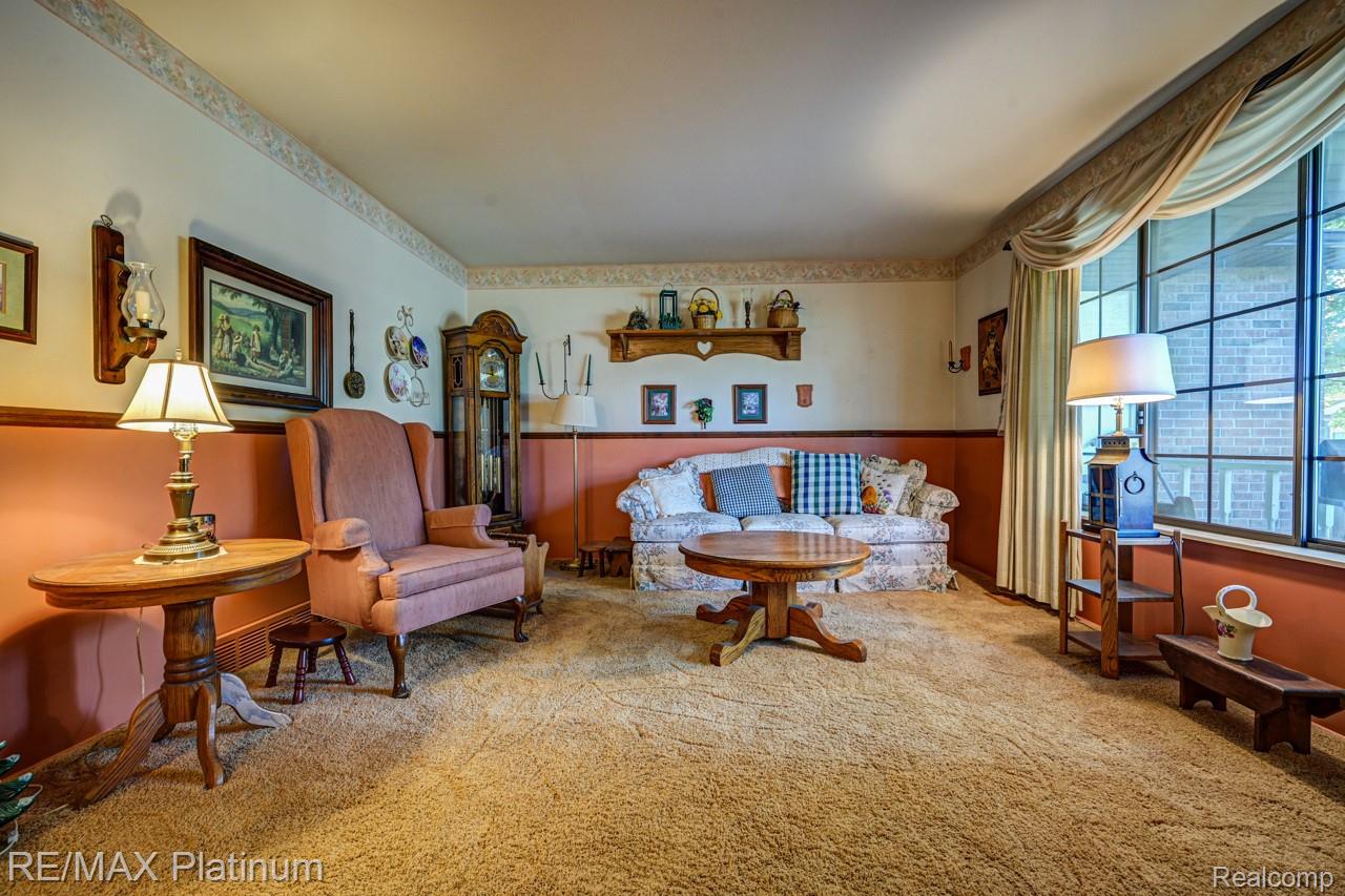 7062 South Fork Drive