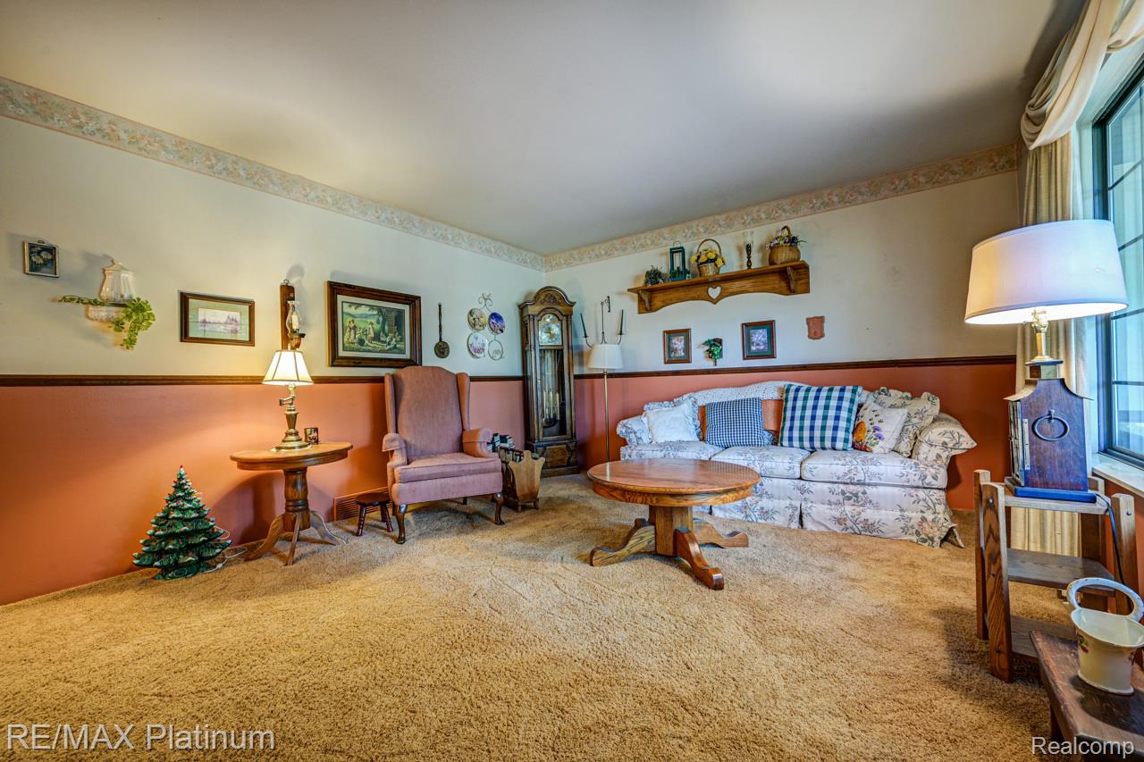 7062 South Fork Drive