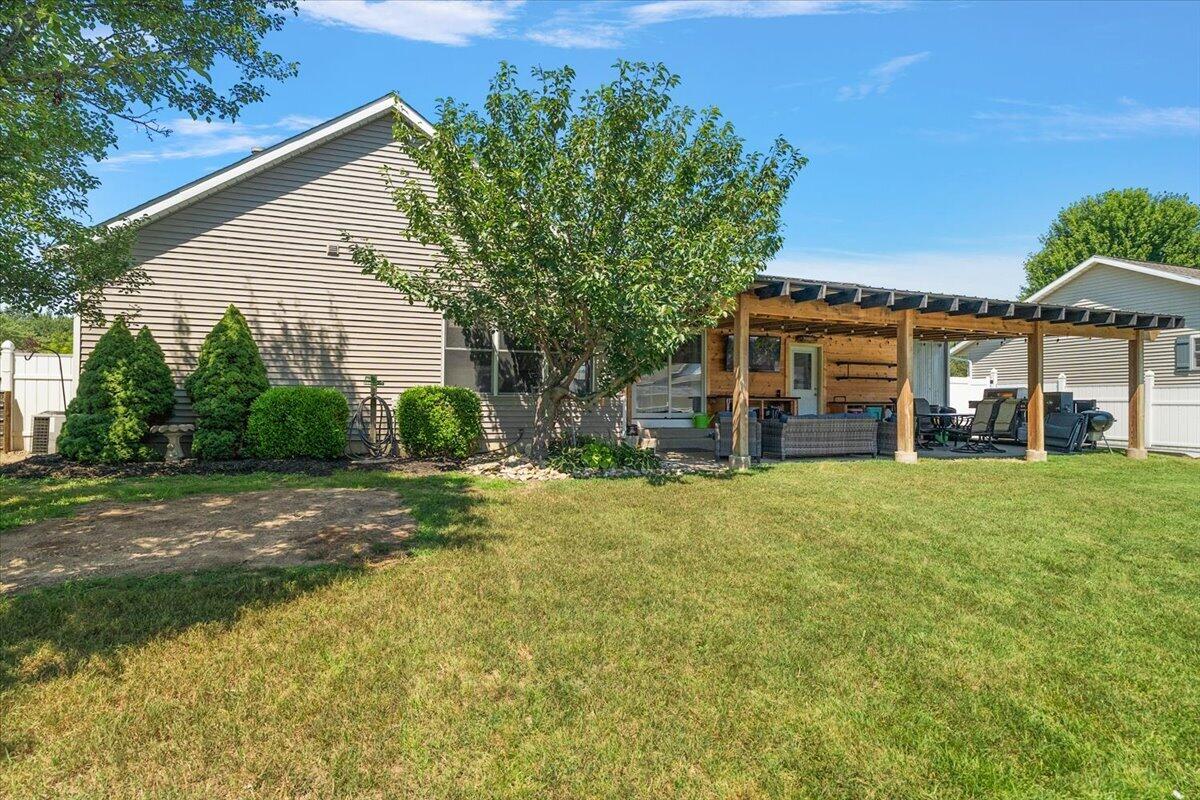 4650 Meadowbrook Lane