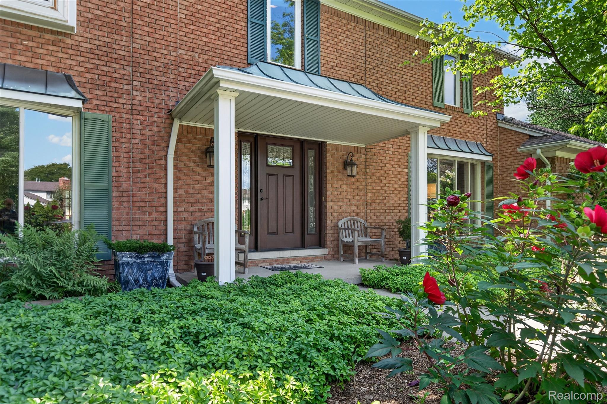 2427 Red Maple Court