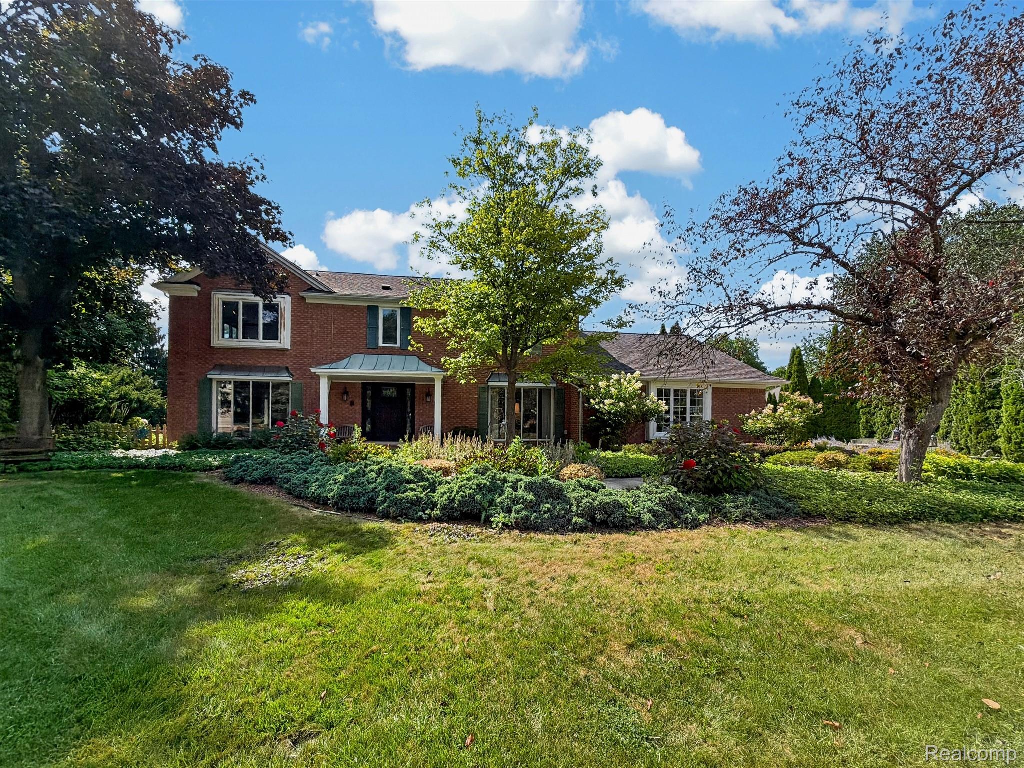 2427 Red Maple Court