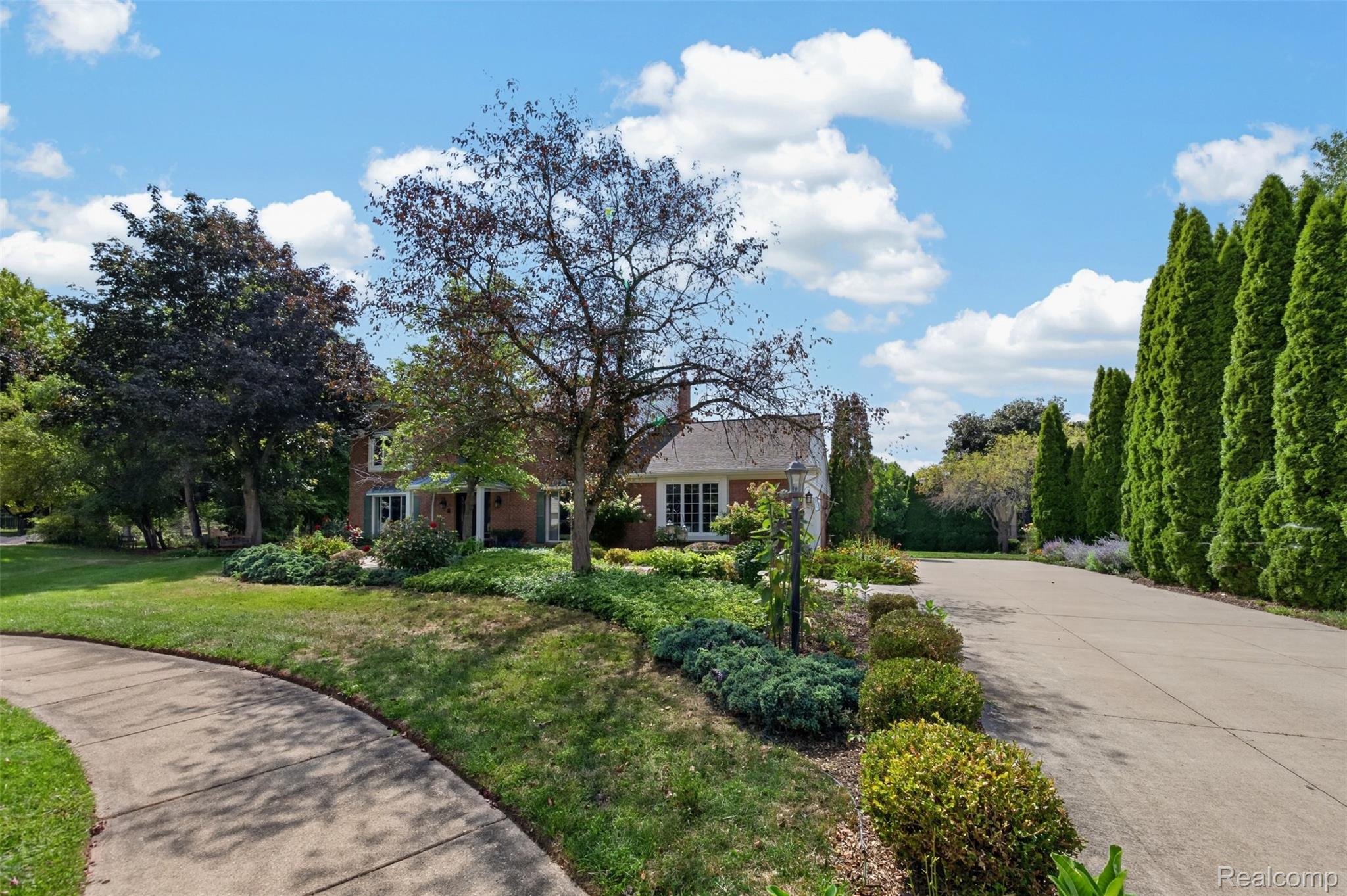 2427 Red Maple Court