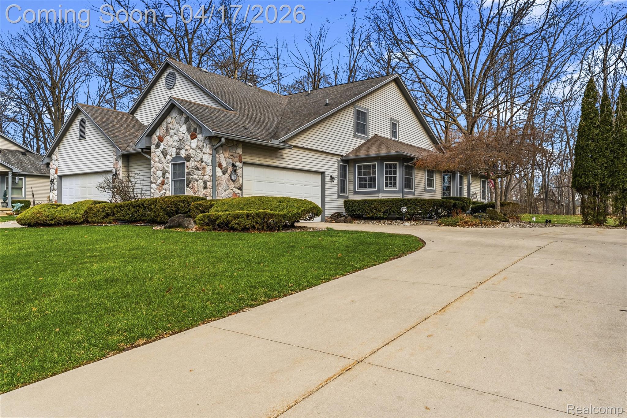 2270 Golden Pond