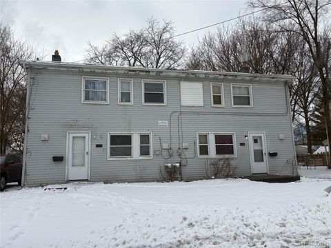 2336 Deerfield Court Westland City MI 48186