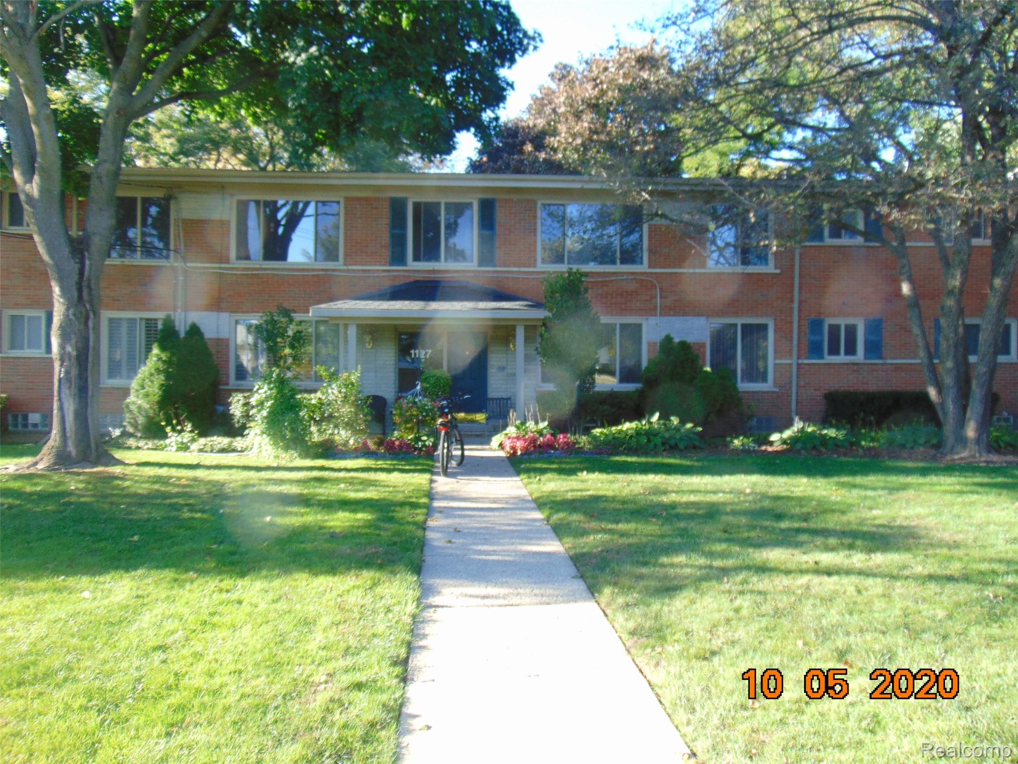 1127 DERBY RD APT 7