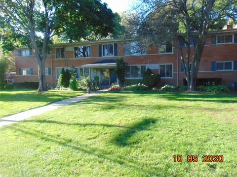 1127 DERBY RD APT 7 Birmingham City MI 48009