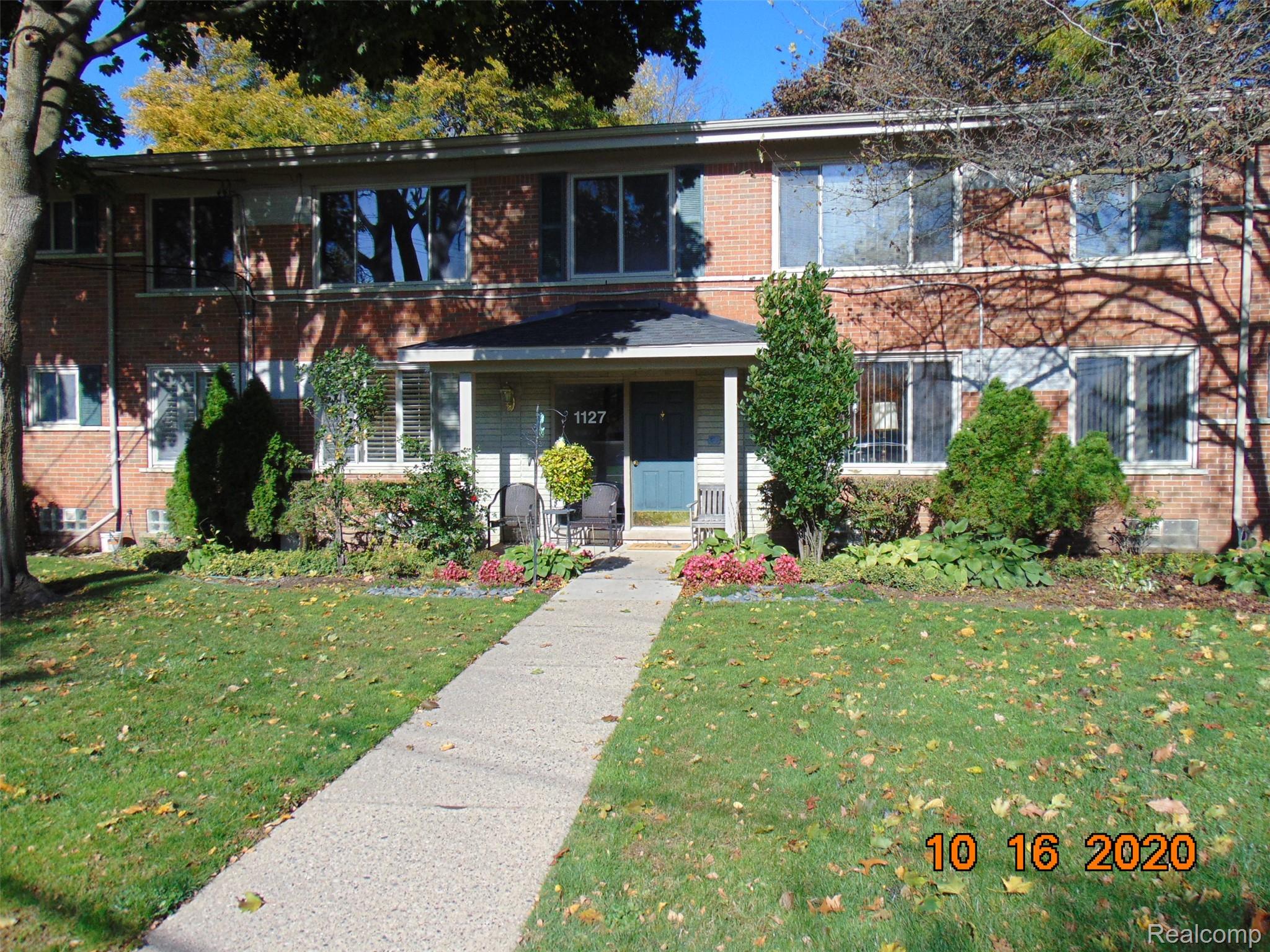 1127 DERBY RD APT 7