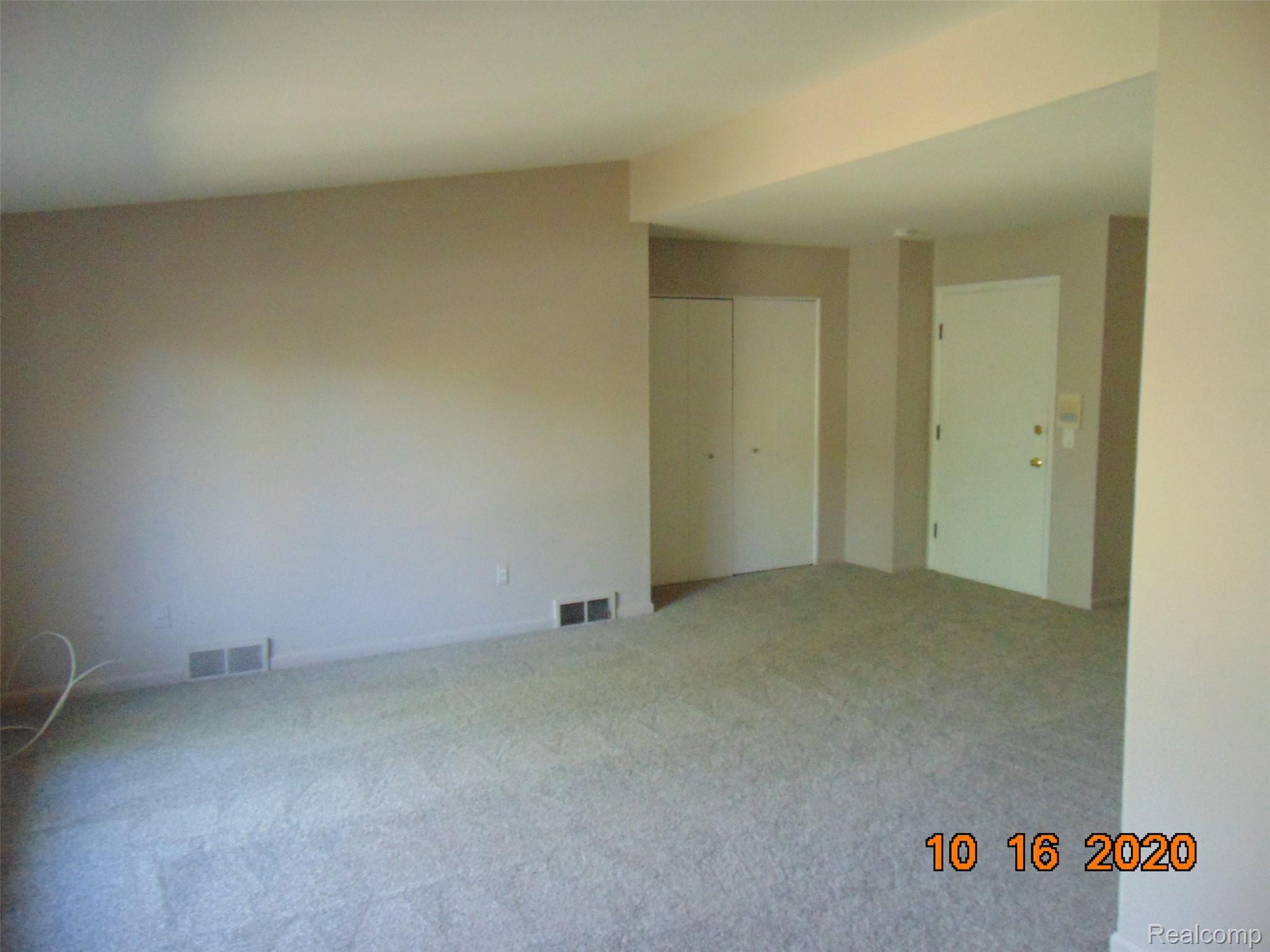1127 DERBY RD APT 7