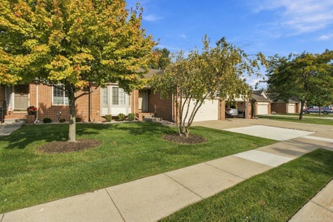 Tiny photo for 28201 Cottonwood Court, Chesterfield Township, MI 48047 (MLS # 58050224771)