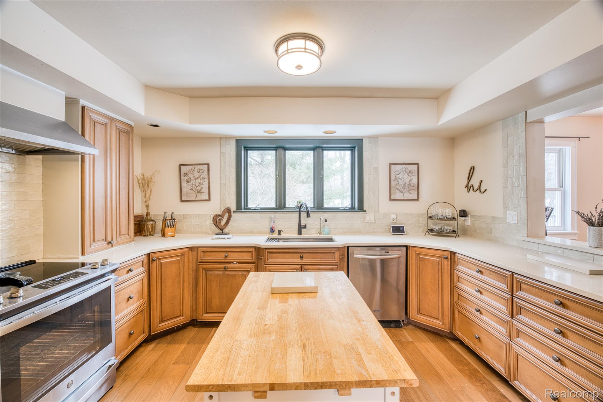 7700 Chamberlin Road