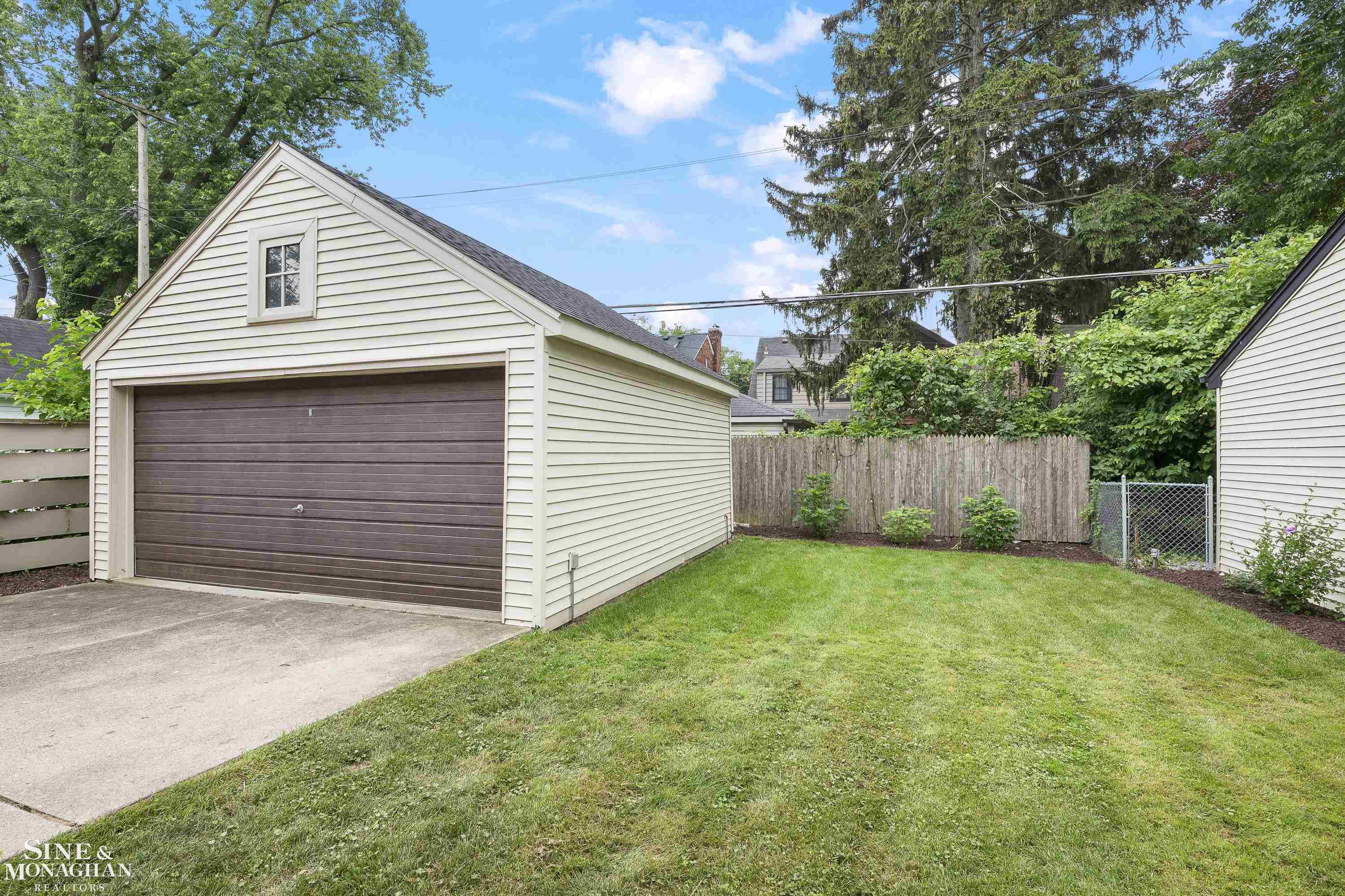 309 Merriweather Road