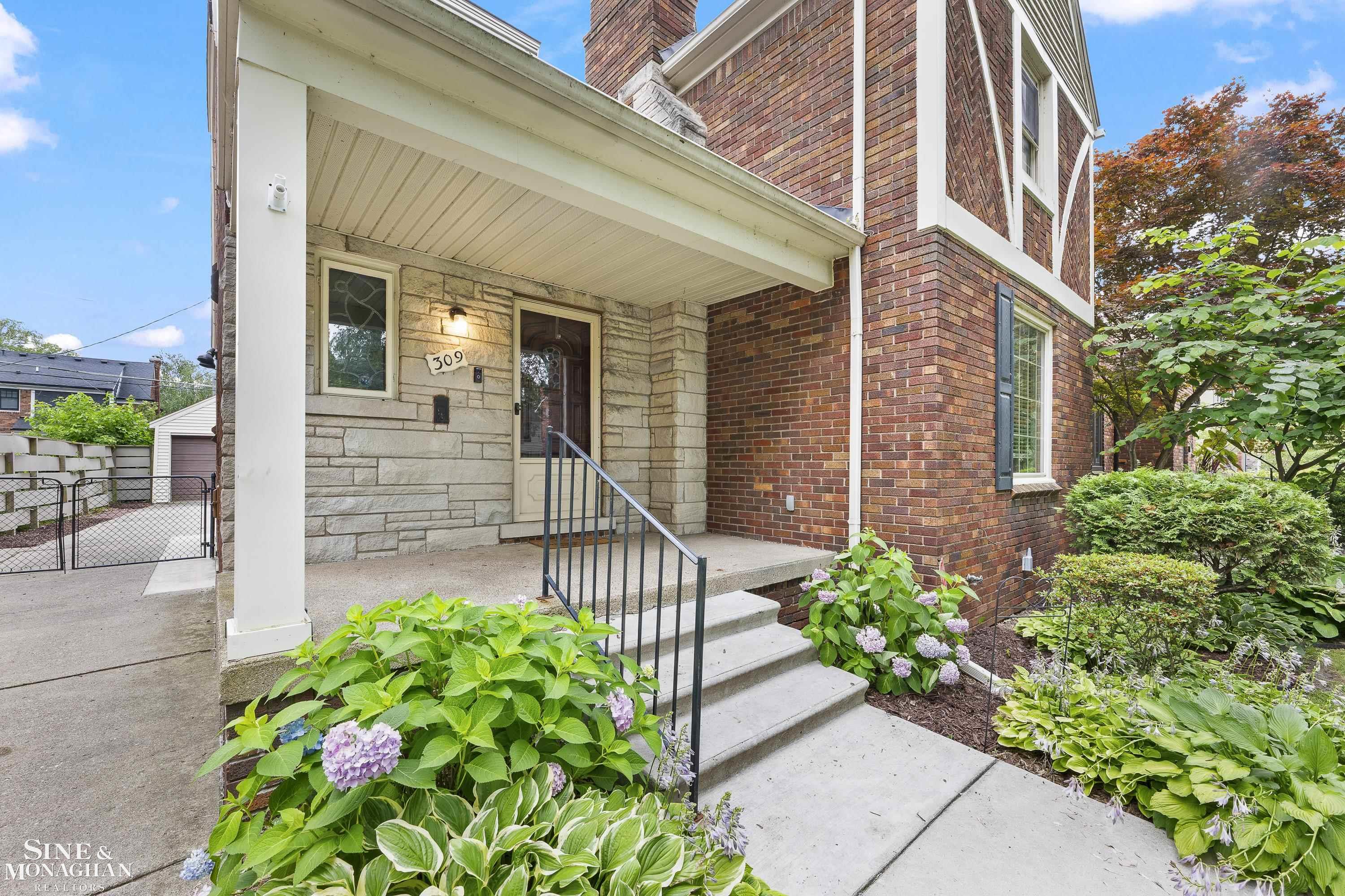 309 Merriweather Road