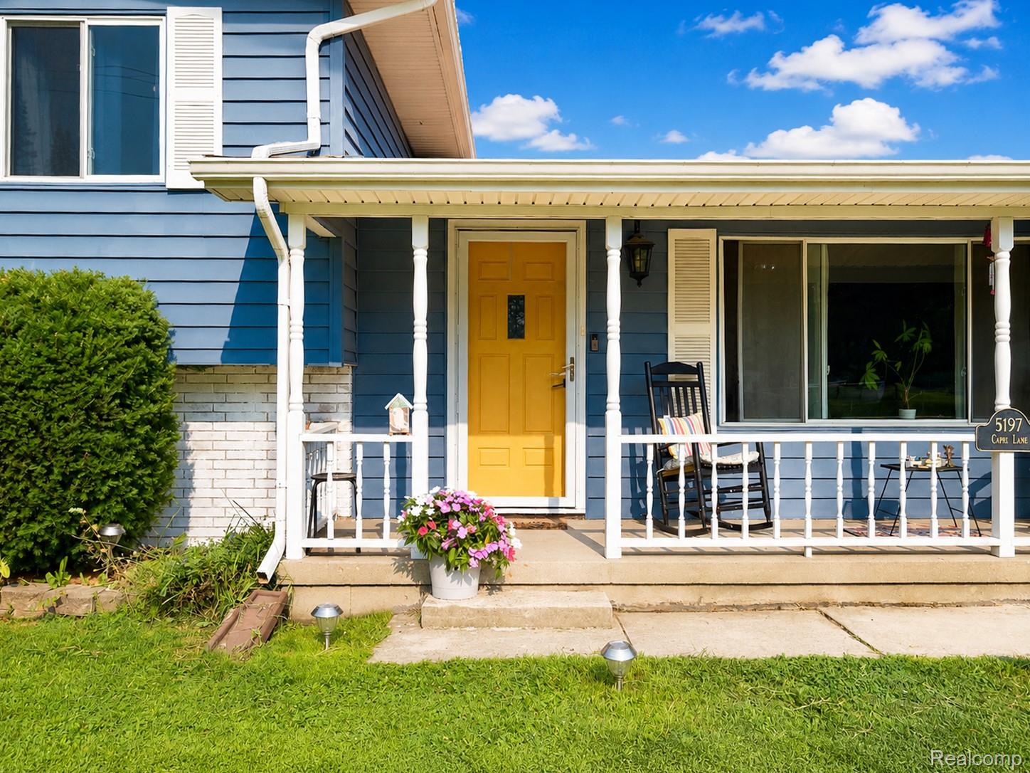 5197 Capri Lane