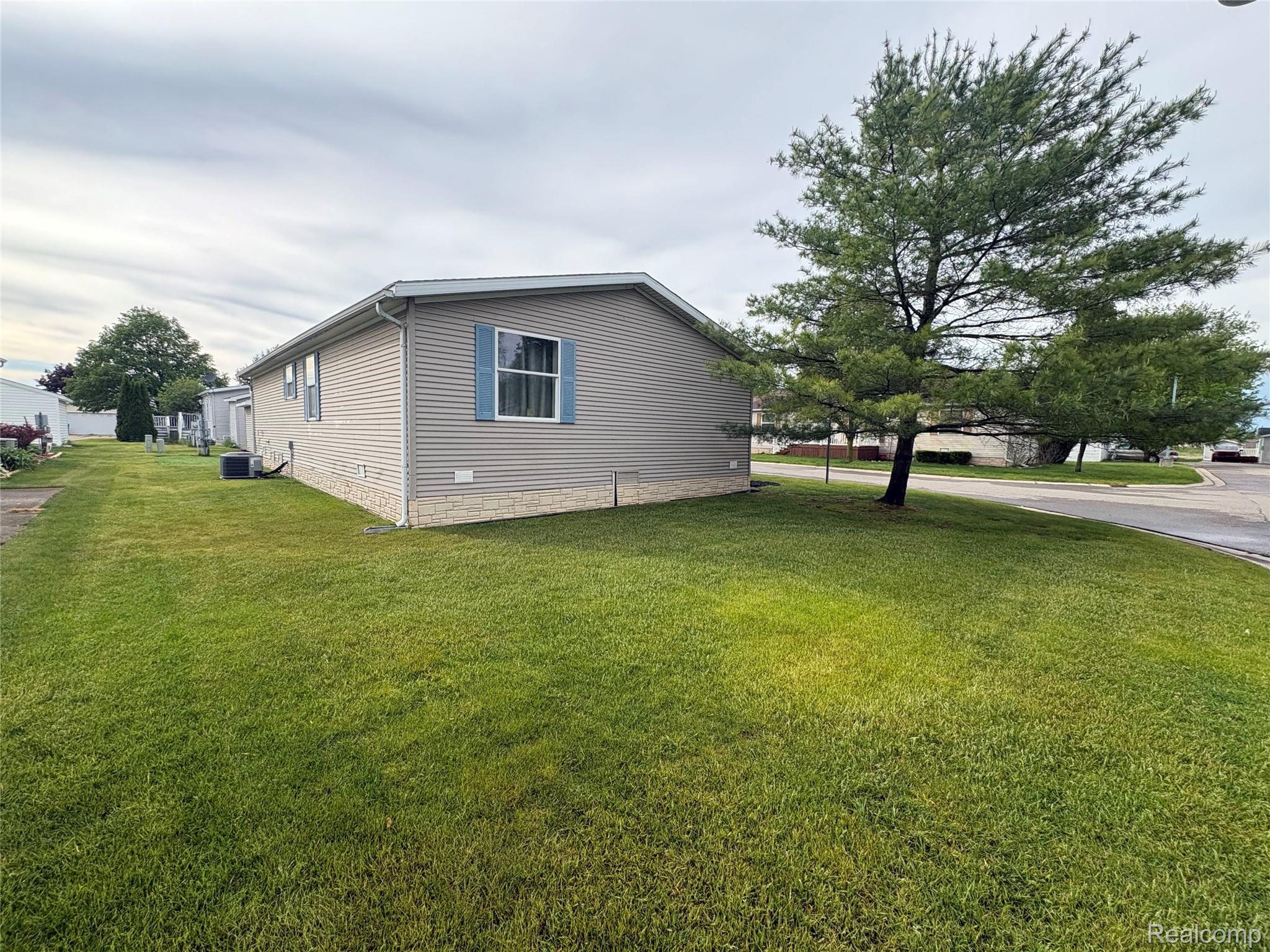 4729 Turtle Creek Drive