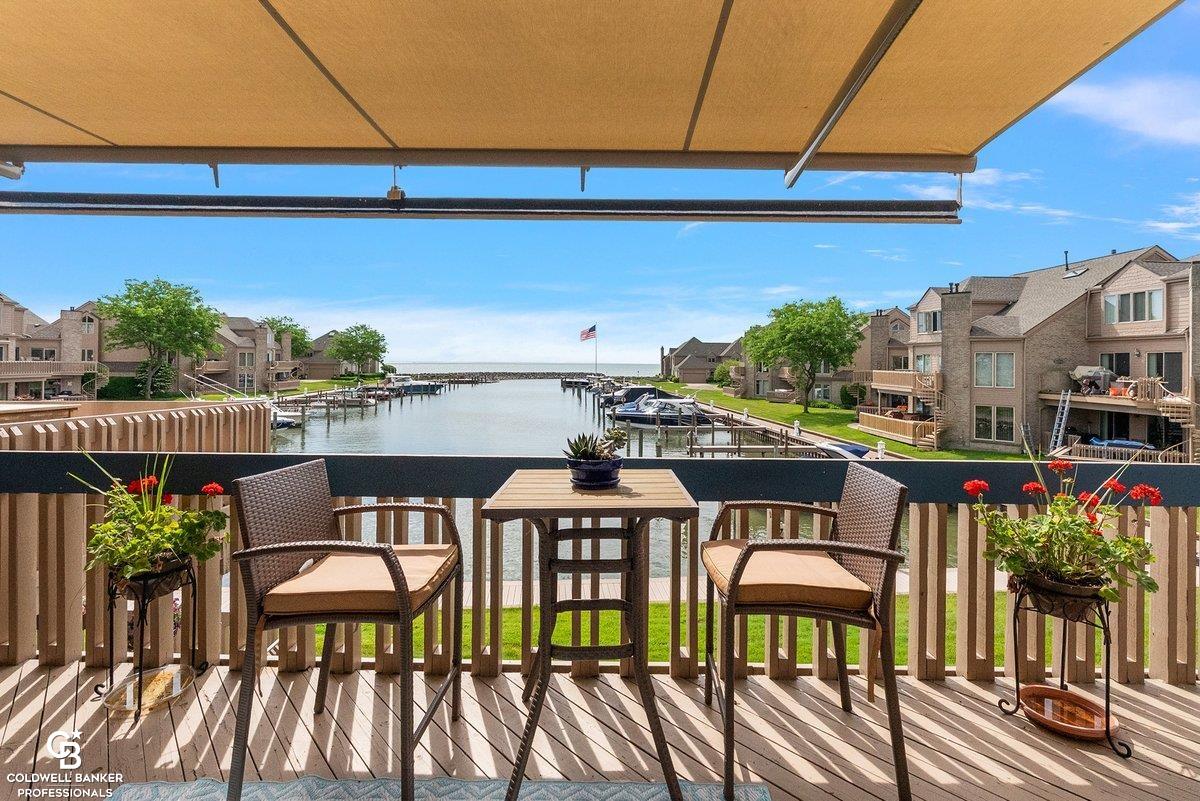 26031 N harbour pointe dr n Drive
