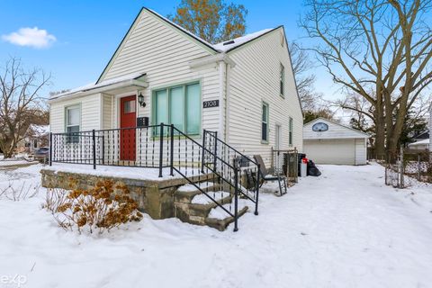 Tiny photo for 2108 E 4th Street, Royal Oak City, MI 48067 (MLS # 58050201118)