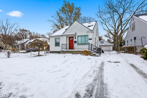 Tiny photo for 2108 E 4th Street, Royal Oak City, MI 48067 (MLS # 58050201118)