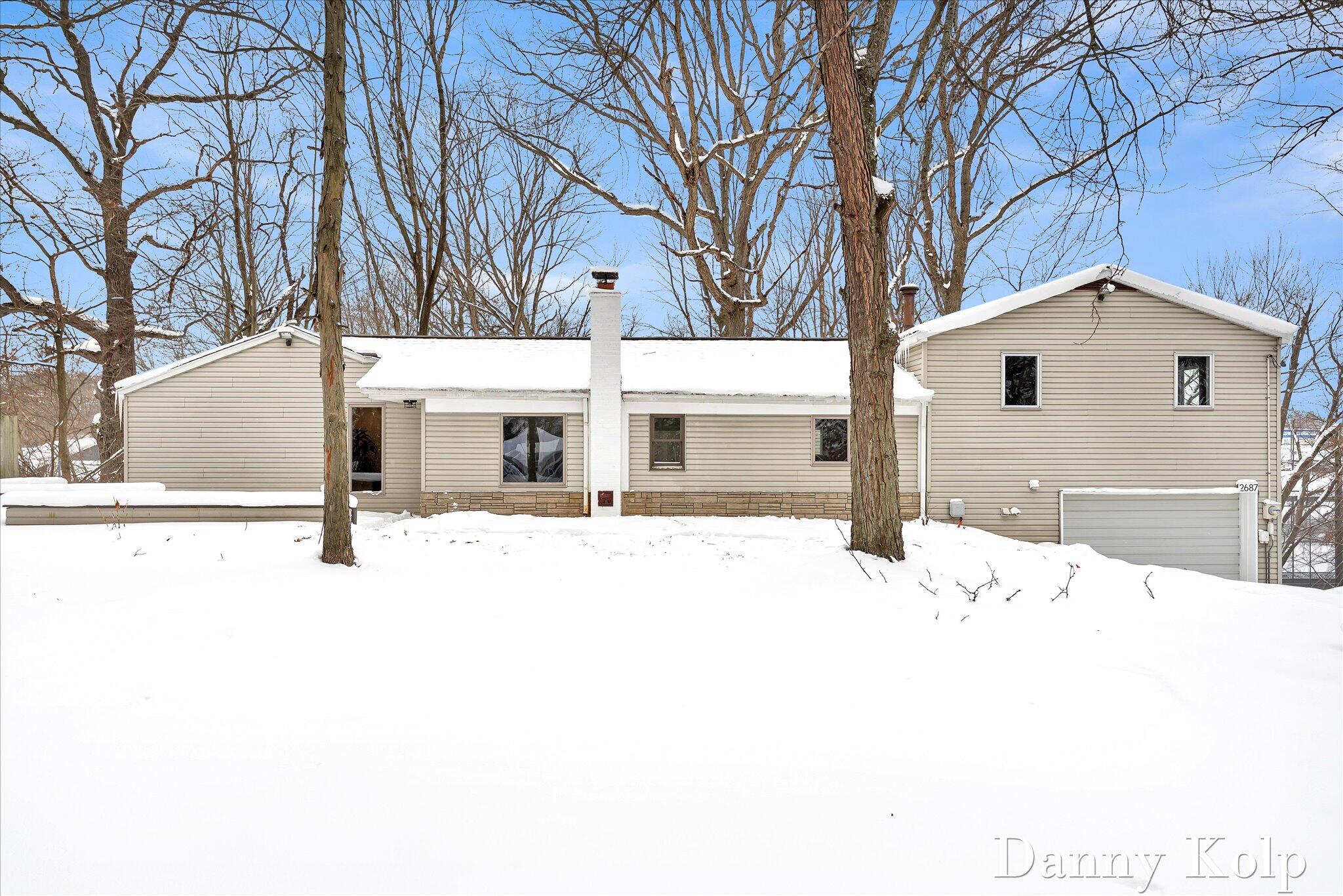 2687 Dunnigan Avenue NE